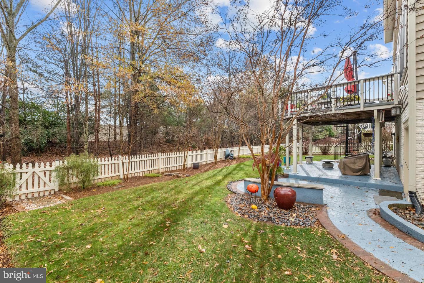 1221 TENNESSEE DR NE, LEESBURG, Virginia 20176, 5 Bedrooms Bedrooms, ,4 BathroomsBathrooms,Residential,For sale,1221 TENNESSEE DR NE,VALO2111898 MLS # VALO2111898