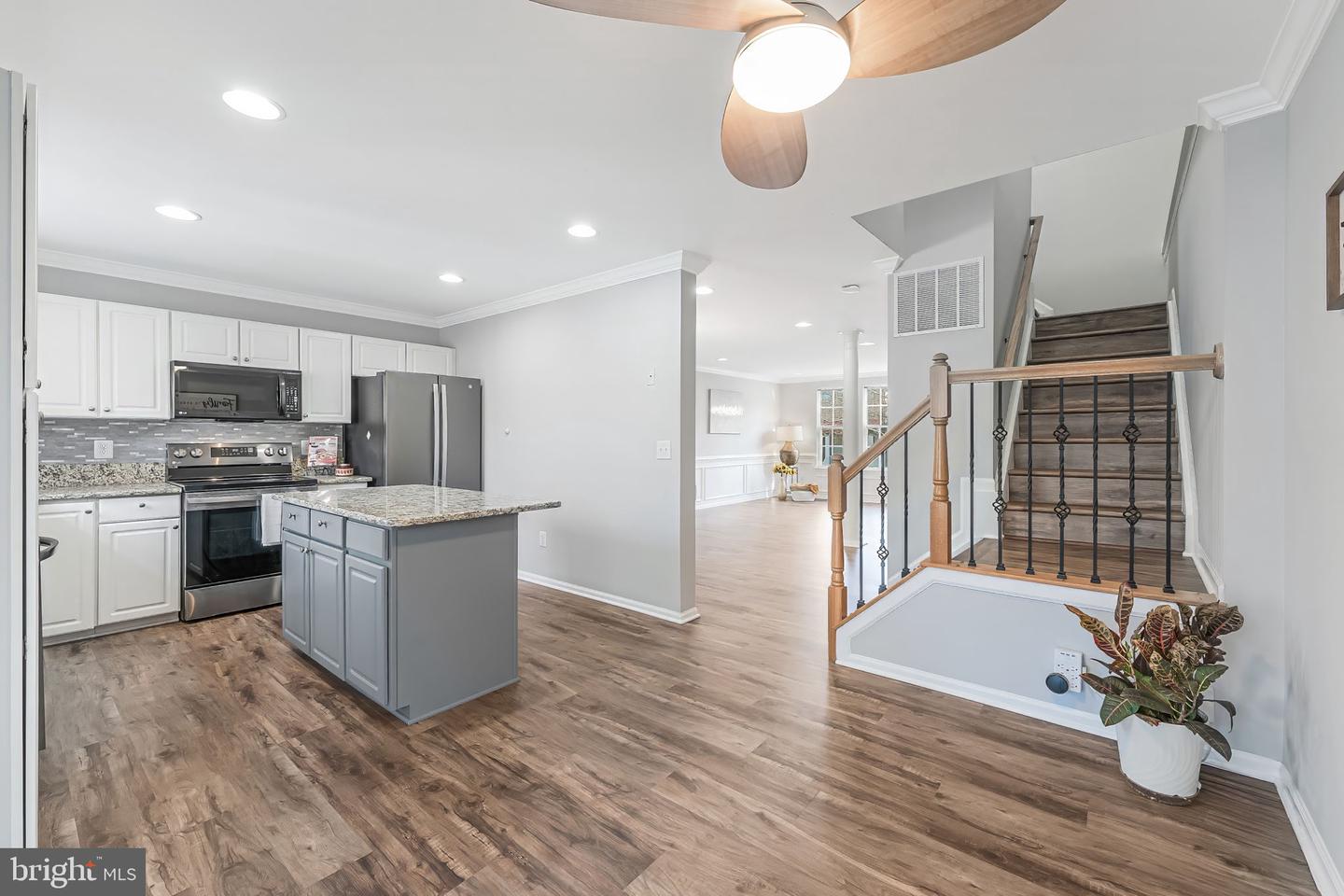 20419 CHARTER OAK DR, ASHBURN, Virginia 20147, 3 Bedrooms Bedrooms, ,3 BathroomsBathrooms,Residential,For sale,20419 CHARTER OAK DR,VALO2111912 MLS # VALO2111912