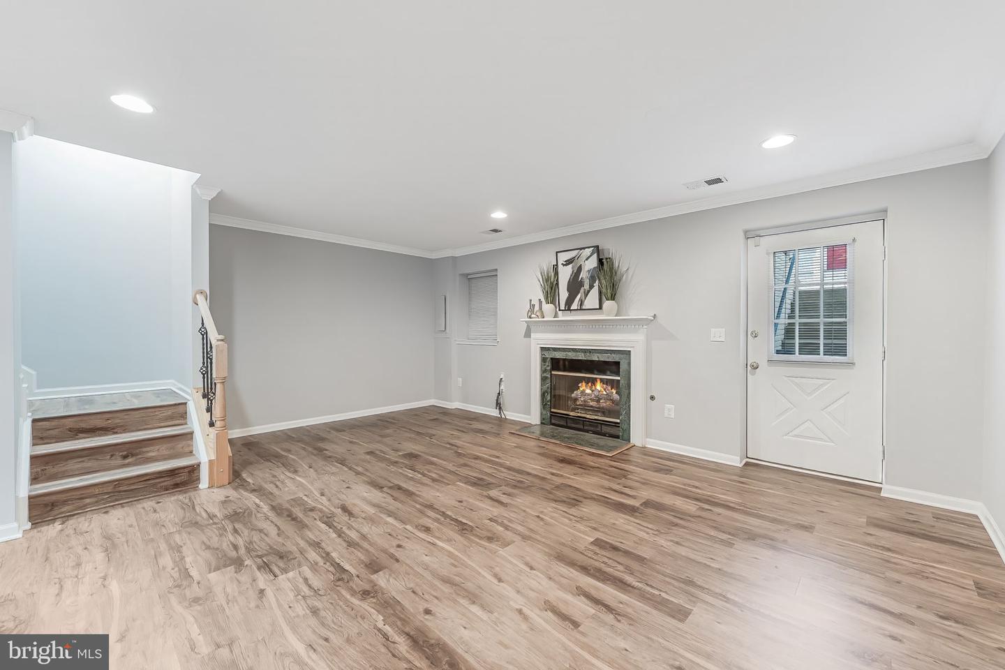 20419 CHARTER OAK DR, ASHBURN, Virginia 20147, 3 Bedrooms Bedrooms, ,3 BathroomsBathrooms,Residential,For sale,20419 CHARTER OAK DR,VALO2111912 MLS # VALO2111912