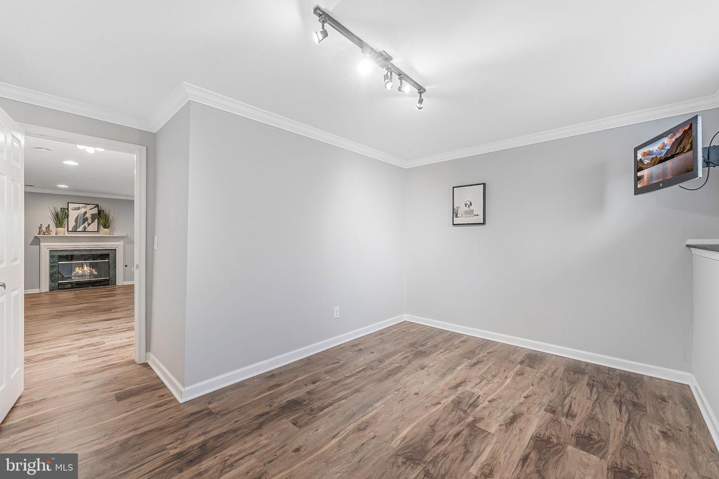 20419 CHARTER OAK DR, ASHBURN, Virginia 20147, 3 Bedrooms Bedrooms, ,3 BathroomsBathrooms,Residential,For sale,20419 CHARTER OAK DR,VALO2111912 MLS # VALO2111912