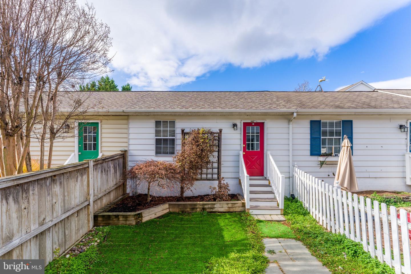 20419 CHARTER OAK DR, ASHBURN, Virginia 20147, 3 Bedrooms Bedrooms, ,3 BathroomsBathrooms,Residential,For sale,20419 CHARTER OAK DR,VALO2111912 MLS # VALO2111912