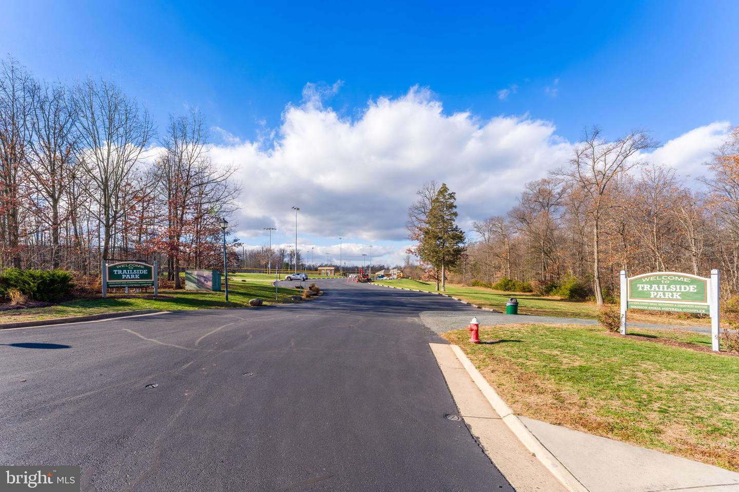 20419 CHARTER OAK DR, ASHBURN, Virginia 20147, 3 Bedrooms Bedrooms, ,3 BathroomsBathrooms,Residential,For sale,20419 CHARTER OAK DR,VALO2111912 MLS # VALO2111912