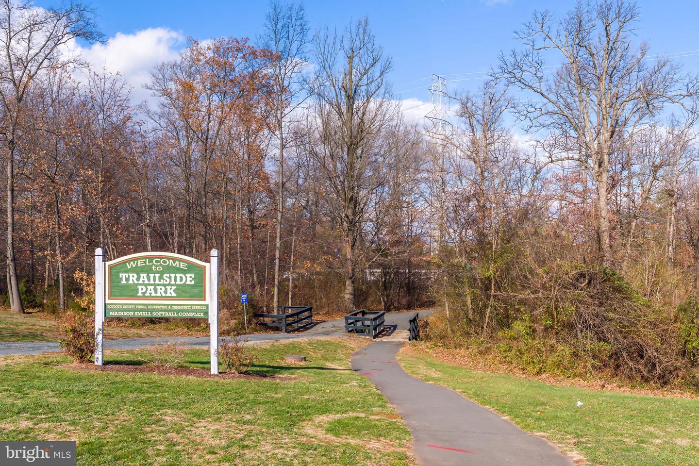 20419 CHARTER OAK DR, ASHBURN, Virginia 20147, 3 Bedrooms Bedrooms, ,3 BathroomsBathrooms,Residential,For sale,20419 CHARTER OAK DR,VALO2111912 MLS # VALO2111912