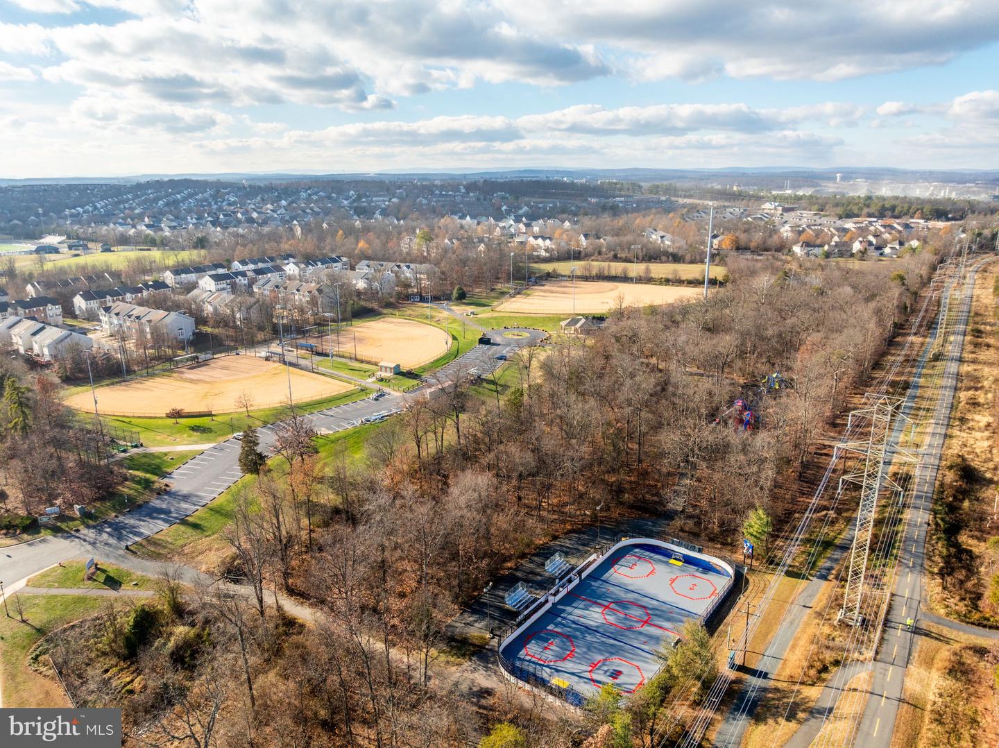 20419 CHARTER OAK DR, ASHBURN, Virginia 20147, 3 Bedrooms Bedrooms, ,3 BathroomsBathrooms,Residential,For sale,20419 CHARTER OAK DR,VALO2111912 MLS # VALO2111912