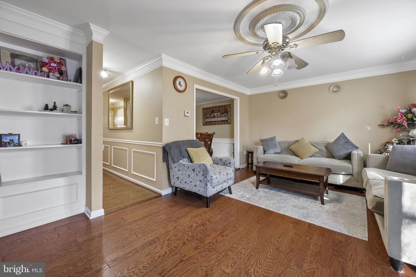 8527 STONEWALL RD, MANASSAS, Virginia 20110, 4 Bedrooms Bedrooms, ,2 BathroomsBathrooms,Residential,For sale,8527 STONEWALL RD,VAMN2009776 MLS # VAMN2009776