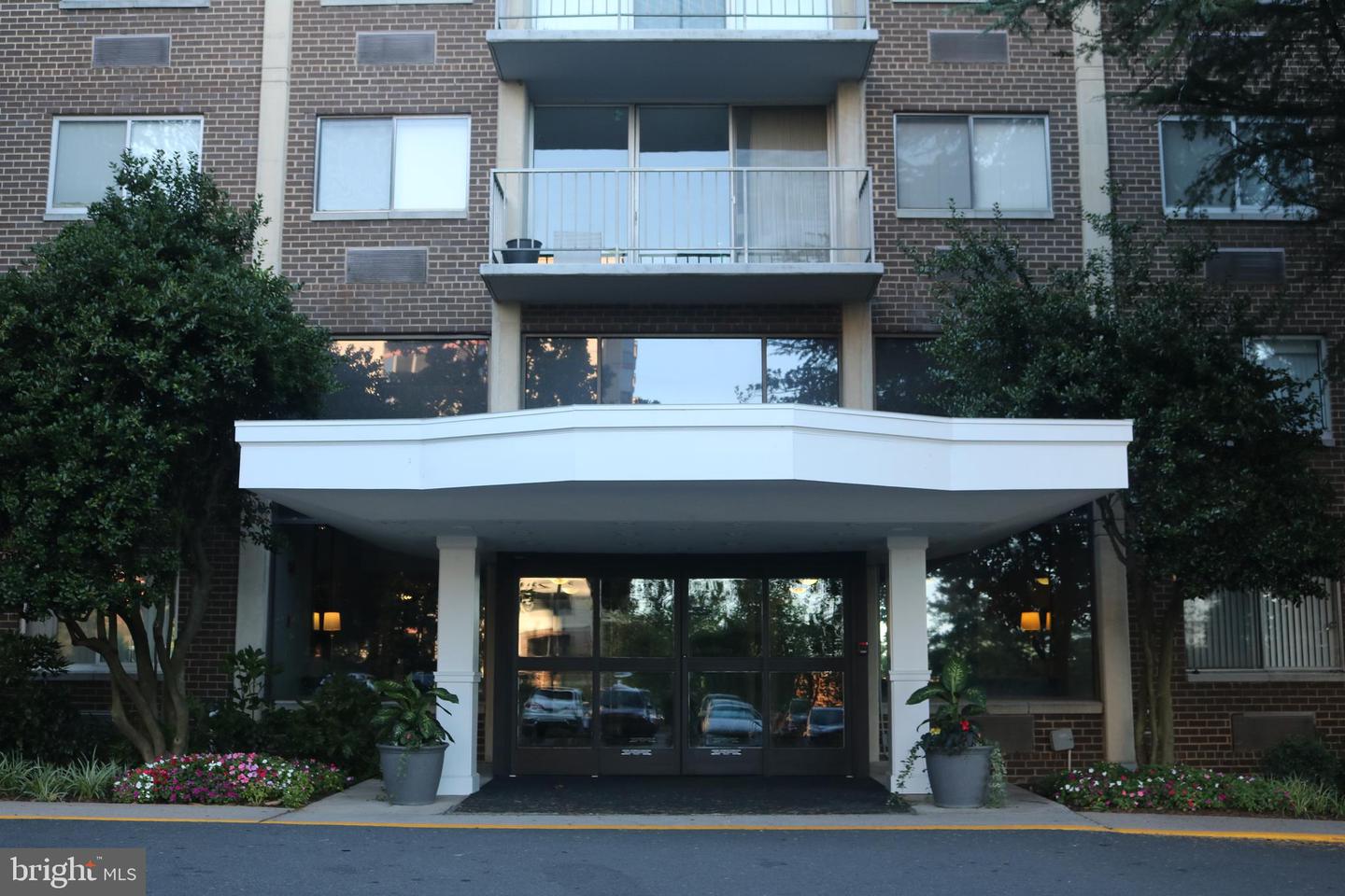 2059 HUNTINGTON AVE #903, ALEXANDRIA, Virginia 22303, 1 Bedroom Bedrooms, ,1 BathroomBathrooms,Residential,For sale,2059 HUNTINGTON AVE #903,VAFX2281526 MLS # VAFX2281526