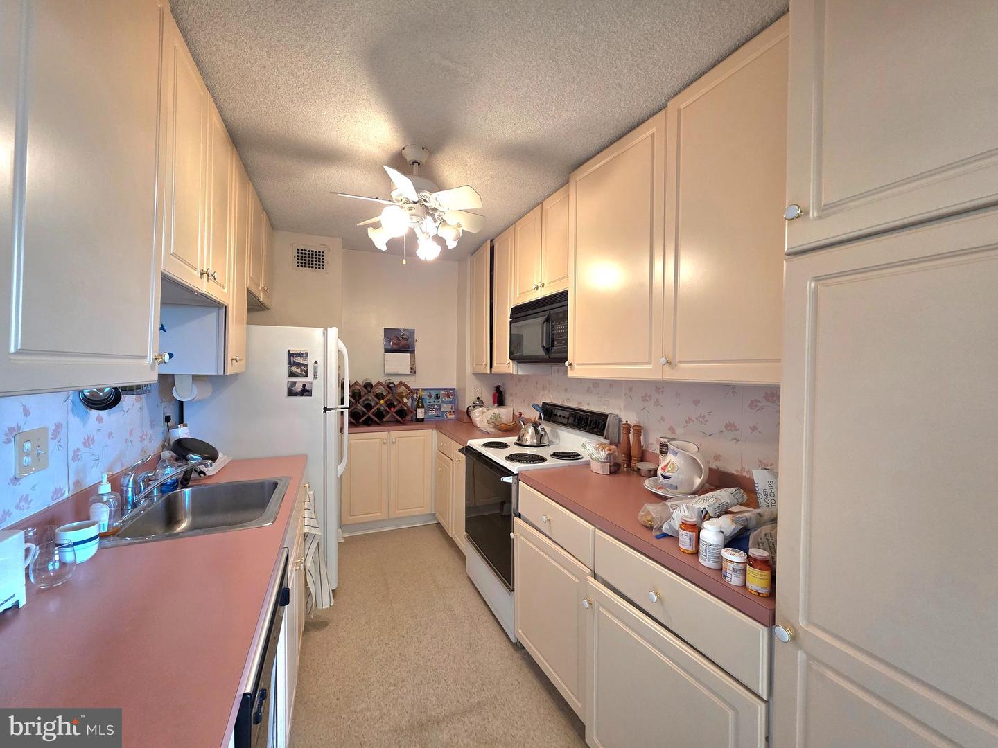 2059 HUNTINGTON AVE #903, ALEXANDRIA, Virginia 22303, 1 Bedroom Bedrooms, ,1 BathroomBathrooms,Residential,For sale,2059 HUNTINGTON AVE #903,VAFX2281526 MLS # VAFX2281526