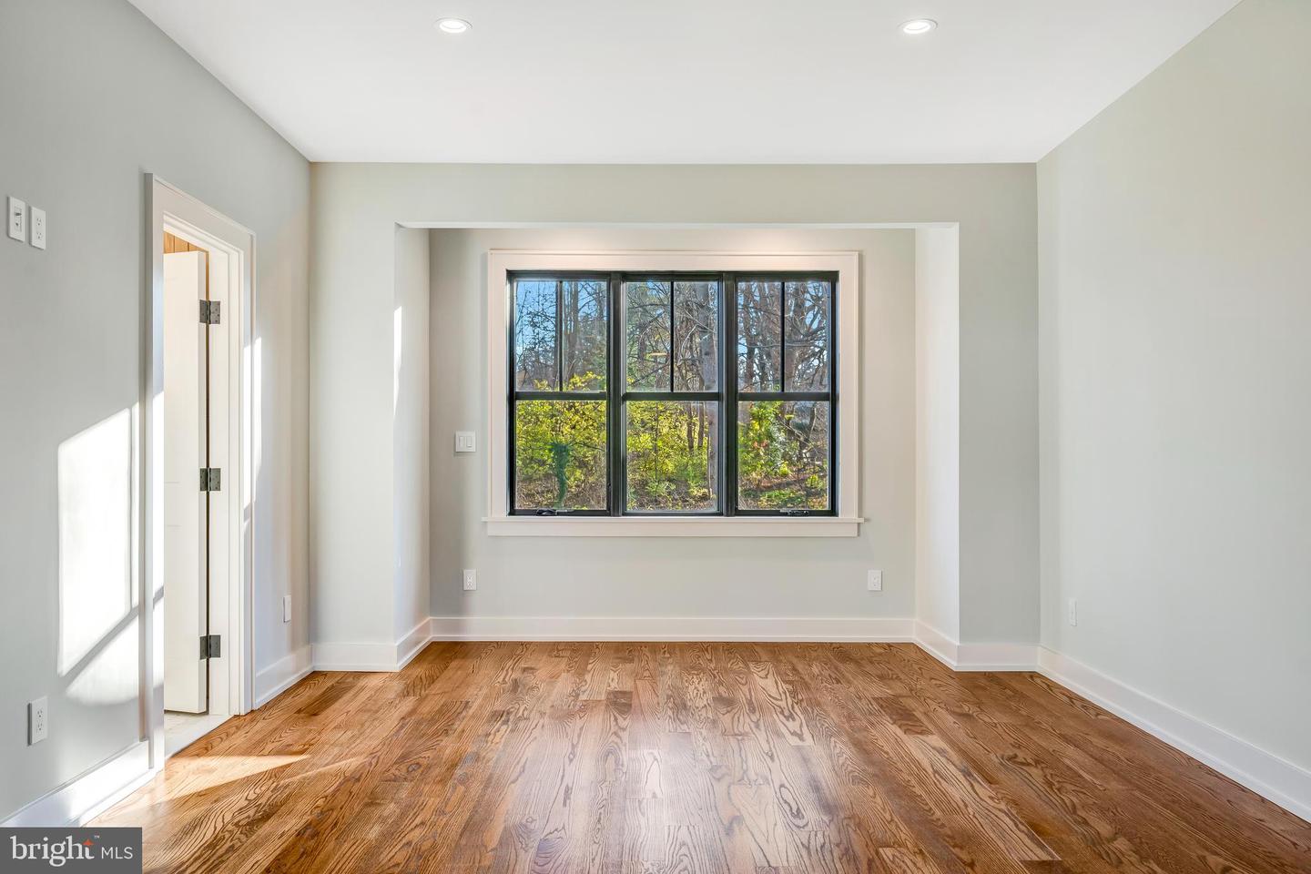 5921 CHESTERBROOK RD, MCLEAN, Virginia 22101, 6 Bedrooms Bedrooms, ,4 BathroomsBathrooms,Residential,For sale,5921 CHESTERBROOK RD,VAFX2281436 MLS # VAFX2281436