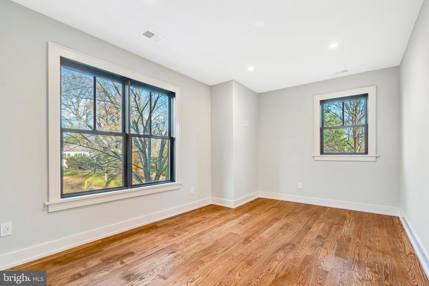 5921 CHESTERBROOK RD, MCLEAN, Virginia 22101, 6 Bedrooms Bedrooms, ,4 BathroomsBathrooms,Residential,For sale,5921 CHESTERBROOK RD,VAFX2281436 MLS # VAFX2281436