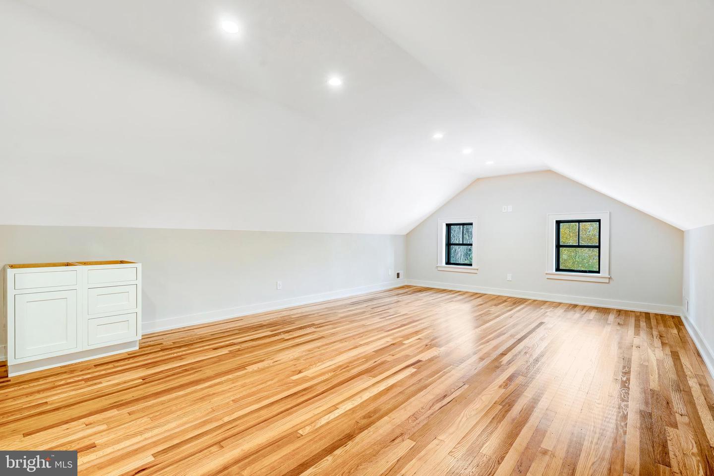 5921 CHESTERBROOK RD, MCLEAN, Virginia 22101, 6 Bedrooms Bedrooms, ,4 BathroomsBathrooms,Residential,For sale,5921 CHESTERBROOK RD,VAFX2281436 MLS # VAFX2281436