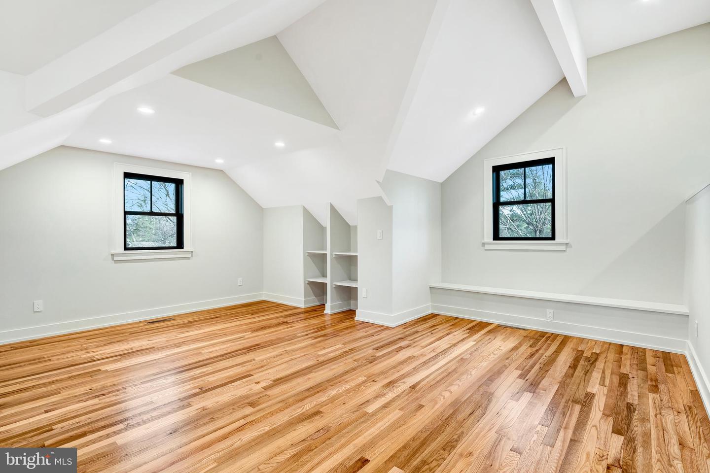 5921 CHESTERBROOK RD, MCLEAN, Virginia 22101, 6 Bedrooms Bedrooms, ,4 BathroomsBathrooms,Residential,For sale,5921 CHESTERBROOK RD,VAFX2281436 MLS # VAFX2281436