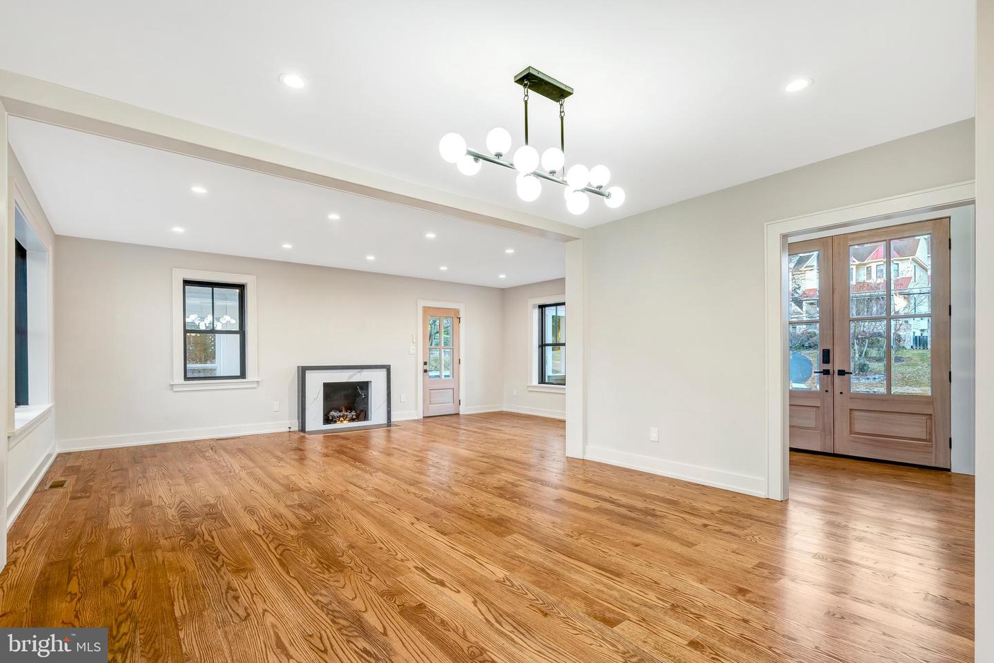 5921 CHESTERBROOK RD, MCLEAN, Virginia 22101, 6 Bedrooms Bedrooms, ,4 BathroomsBathrooms,Residential,For sale,5921 CHESTERBROOK RD,VAFX2281436 MLS # VAFX2281436