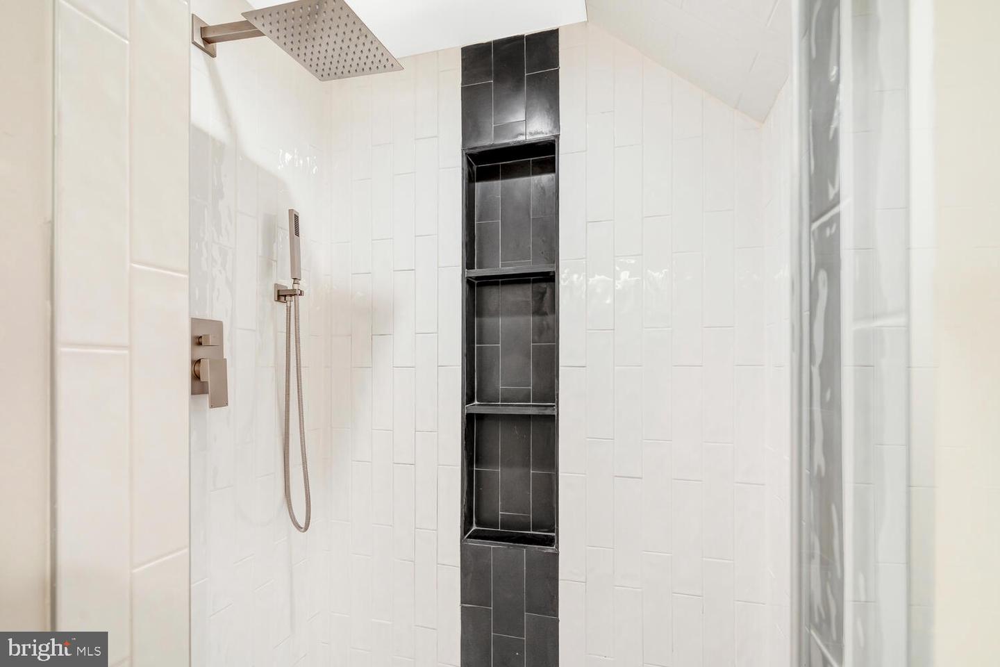 5921 CHESTERBROOK RD, MCLEAN, Virginia 22101, 6 Bedrooms Bedrooms, ,4 BathroomsBathrooms,Residential,For sale,5921 CHESTERBROOK RD,VAFX2281436 MLS # VAFX2281436