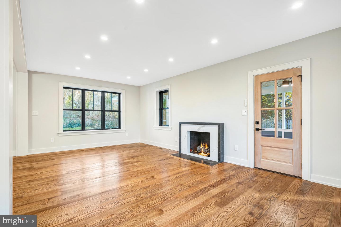 5921 CHESTERBROOK RD, MCLEAN, Virginia 22101, 6 Bedrooms Bedrooms, ,4 BathroomsBathrooms,Residential,For sale,5921 CHESTERBROOK RD,VAFX2281436 MLS # VAFX2281436