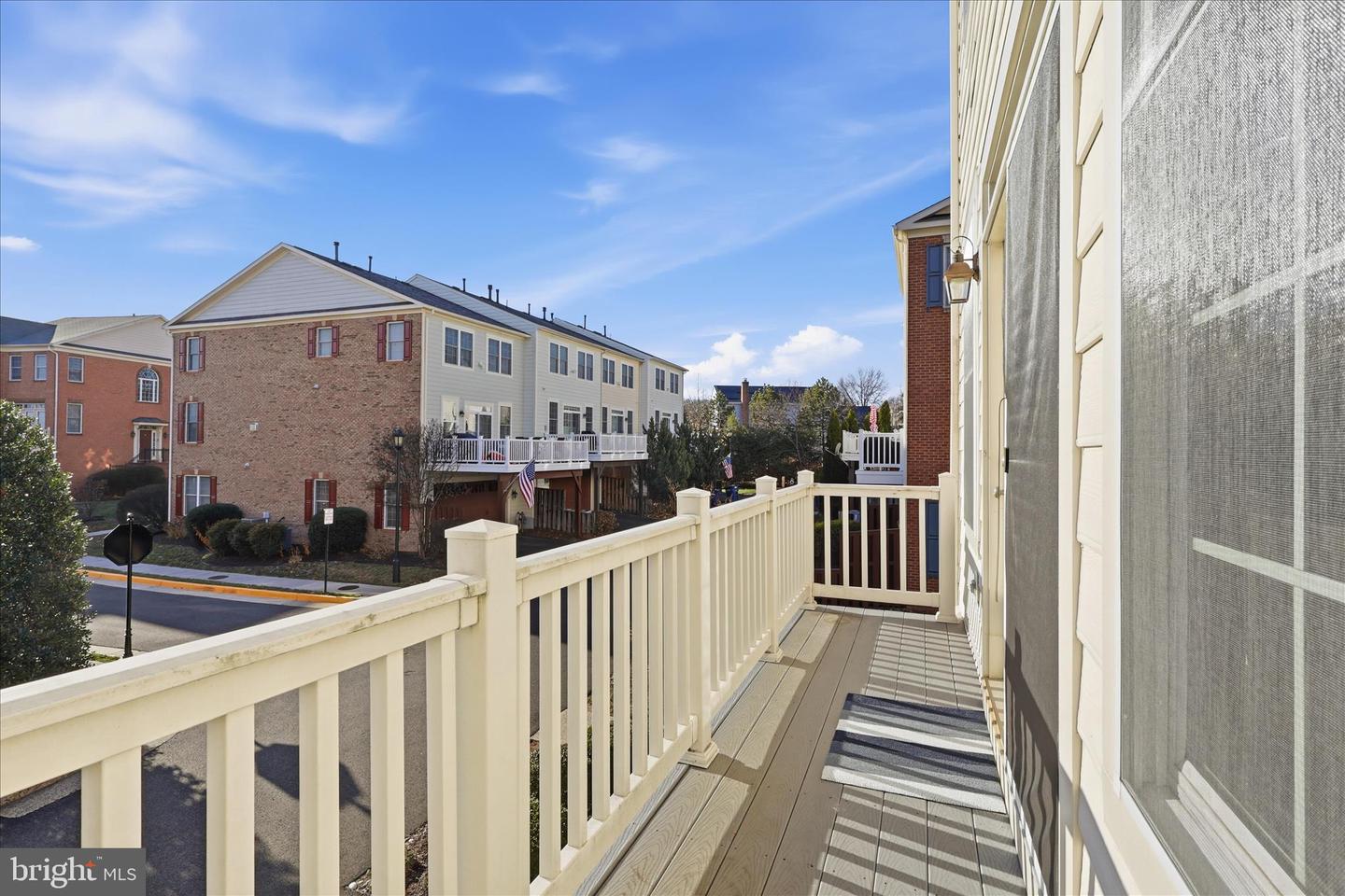 411 SPRING ST, HERNDON, Virginia 20170, 3 Bedrooms Bedrooms, ,3 BathroomsBathrooms,Residential,For sale,411 SPRING ST,VAFX2281486 MLS # VAFX2281486