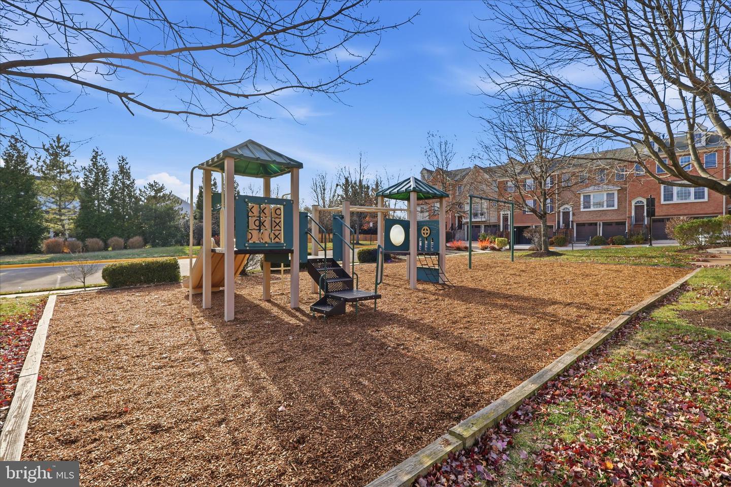 411 SPRING ST, HERNDON, Virginia 20170, 3 Bedrooms Bedrooms, ,3 BathroomsBathrooms,Residential,For sale,411 SPRING ST,VAFX2281486 MLS # VAFX2281486