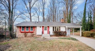 8928 CHELTONHAM PL, ANNANDALE, Virginia 22003, 4 Bedrooms Bedrooms, ,2 BathroomsBathrooms,Residential,For sale,8928 CHELTONHAM PL,VAFX2281510 MLS # VAFX2281510