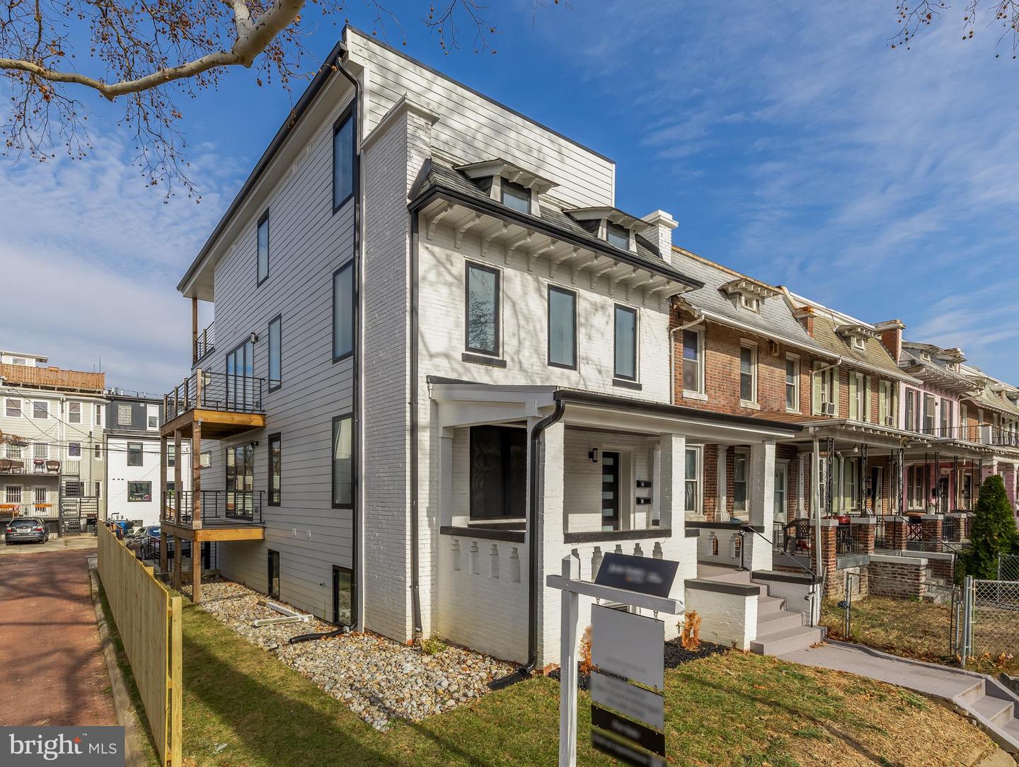 641 QUEBEC PL NW #1, WASHINGTON, District Of Columbia 20010, 4 Bedrooms Bedrooms, ,3 BathroomsBathrooms,Residential,For sale,641 QUEBEC PL NW #1,DCDC2233972 MLS # DCDC2233972