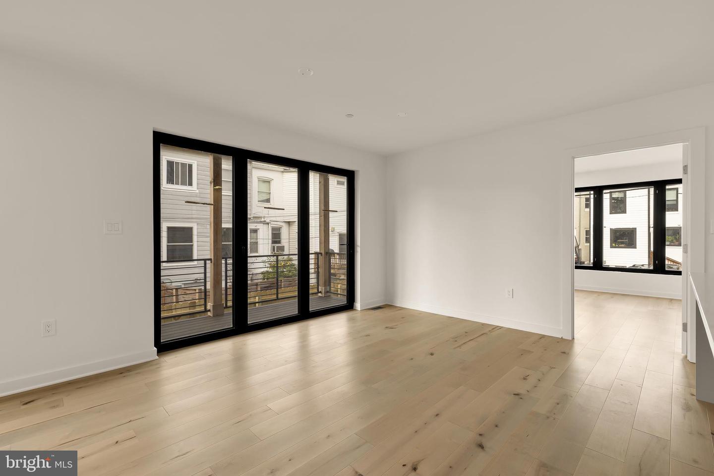 641 QUEBEC PL NW #1, WASHINGTON, District Of Columbia 20010, 4 Bedrooms Bedrooms, ,3 BathroomsBathrooms,Residential,For sale,641 QUEBEC PL NW #1,DCDC2233972 MLS # DCDC2233972