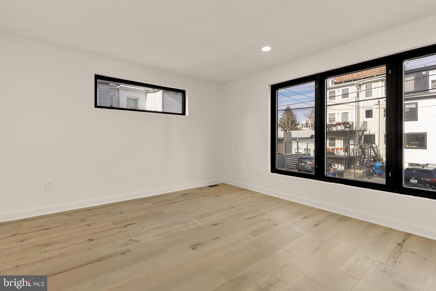 641 QUEBEC PL NW #1, WASHINGTON, District Of Columbia 20010, 4 Bedrooms Bedrooms, ,3 BathroomsBathrooms,Residential,For sale,641 QUEBEC PL NW #1,DCDC2233972 MLS # DCDC2233972