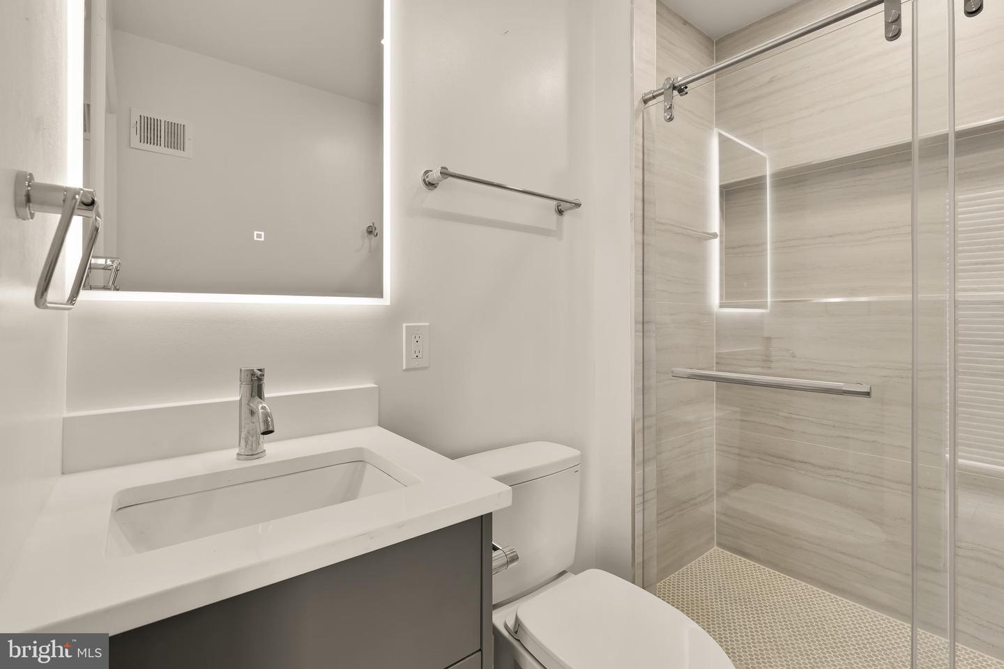 641 QUEBEC PL NW #1, WASHINGTON, District Of Columbia 20010, 4 Bedrooms Bedrooms, ,3 BathroomsBathrooms,Residential,For sale,641 QUEBEC PL NW #1,DCDC2233972 MLS # DCDC2233972