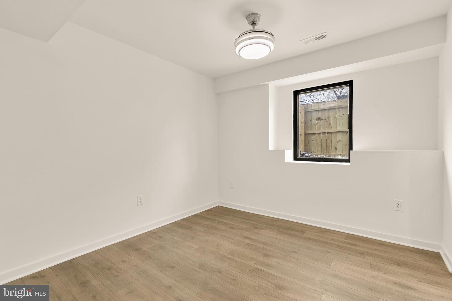 641 QUEBEC PL NW #1, WASHINGTON, District Of Columbia 20010, 4 Bedrooms Bedrooms, ,3 BathroomsBathrooms,Residential,For sale,641 QUEBEC PL NW #1,DCDC2233972 MLS # DCDC2233972