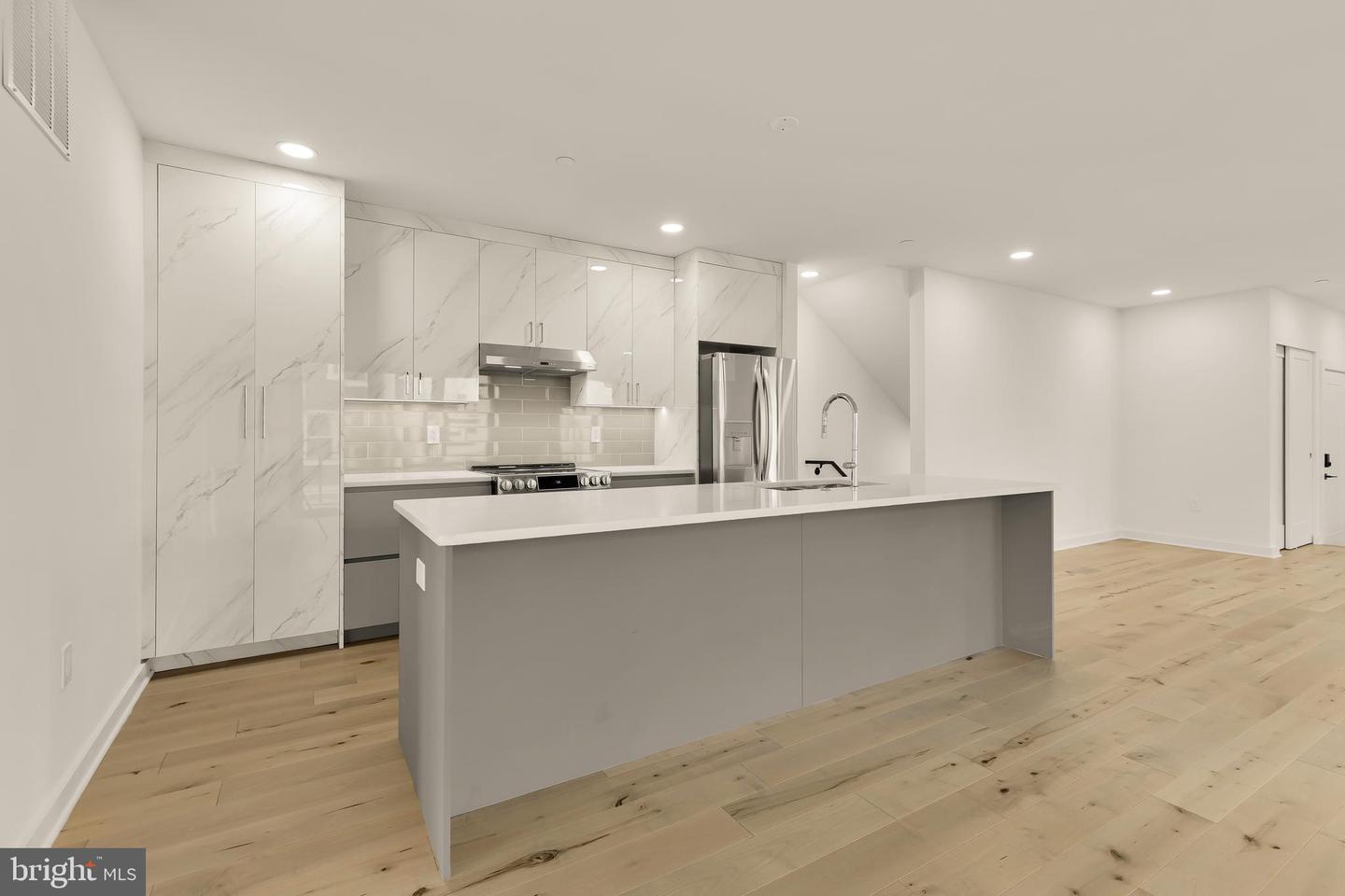 641 QUEBEC PL NW #1, WASHINGTON, District Of Columbia 20010, 4 Bedrooms Bedrooms, ,3 BathroomsBathrooms,Residential,For sale,641 QUEBEC PL NW #1,DCDC2233972 MLS # DCDC2233972