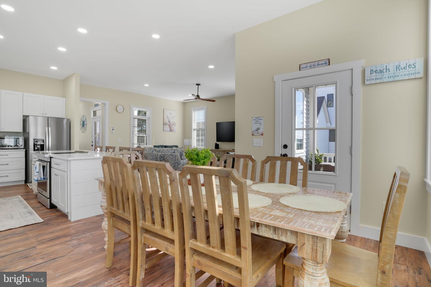 8046 CLARKSON LN, CHINCOTEAGUE, Virginia 23336, 3 Bedrooms Bedrooms, ,3 BathroomsBathrooms,Residential,For sale,8046 CLARKSON LN,VAAC2002444 MLS # VAAC2002444 8046 CLARKSON LN, CHINCOTEAGUE, Virginia 23336, 3 Bedrooms Bedrooms, ,3 BathroomsBathrooms,Residential,For sale,8046 CLARKSON LN,VAAC2002444 MLS # VAAC2002444