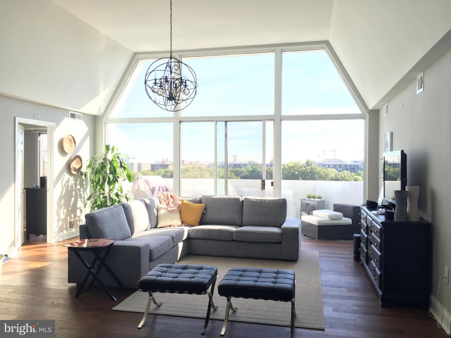 700 7TH ST SW #813, WASHINGTON, District Of Columbia 20024, 3 Bedrooms Bedrooms, ,2 BathroomsBathrooms,Residential,For sale,700 7TH ST SW #813,DCDC2233994 MLS # DCDC2233994 700 7TH ST SW #813, WASHINGTON, District Of Columbia 20024, 3 Bedrooms Bedrooms, ,2 BathroomsBathrooms,Residential,For sale,700 7TH ST SW #813,DCDC2233994 MLS # DCDC2233994