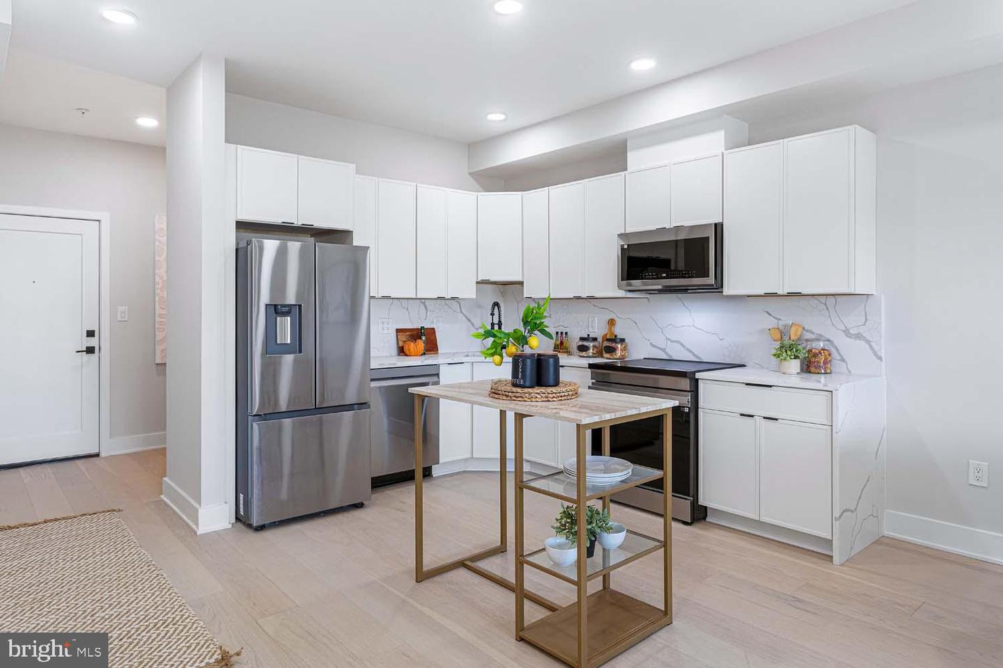 1516 EAST CAPITOL ST NE #A, WASHINGTON, District Of Columbia 20003, 2 Bedrooms Bedrooms, ,2 BathroomsBathrooms,Residential,For sale,1516 EAST CAPITOL ST NE #A,DCDC2234000 MLS # DCDC2234000