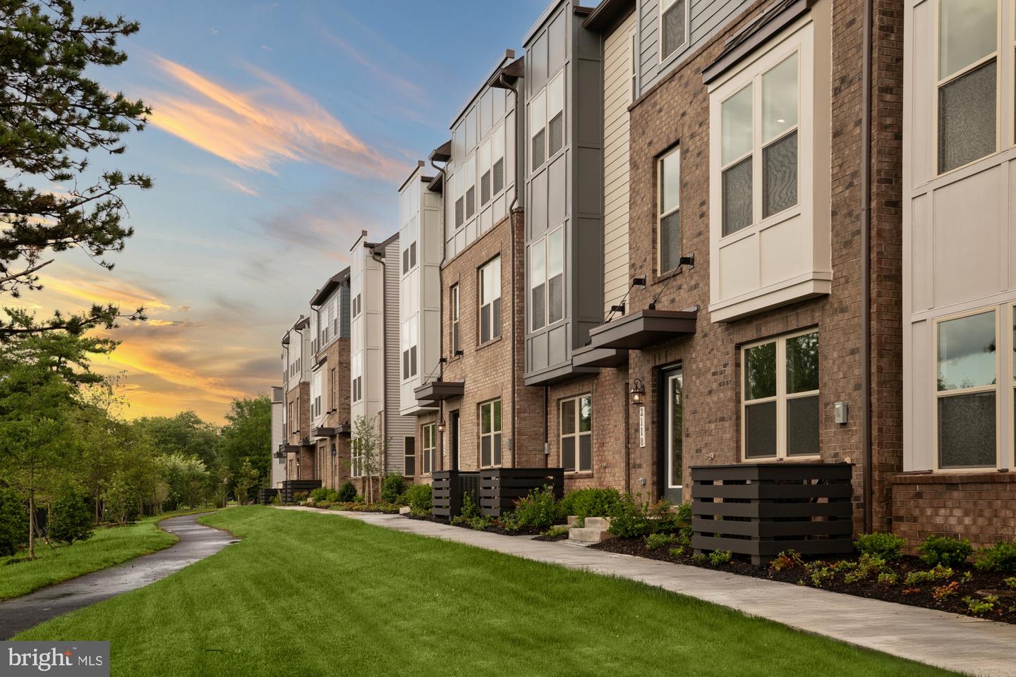 13170 ARCHES RD, HERNDON, Virginia 20170, 3 Bedrooms Bedrooms, ,2 BathroomsBathrooms,Residential,For sale,13170 ARCHES RD,VAFX2281662 MLS # VAFX2281662 13170 ARCHES RD, HERNDON, Virginia 20170, 3 Bedrooms Bedrooms, ,2 BathroomsBathrooms,Residential,For sale,13170 ARCHES RD,VAFX2281662 MLS # VAFX2281662