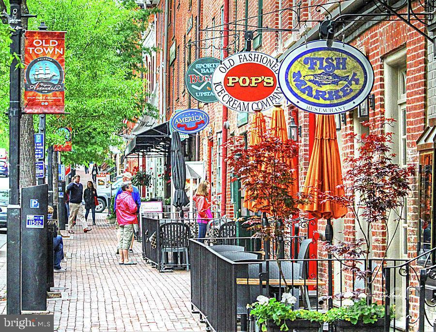 8531 MOUNT VERNON HWY, ALEXANDRIA, Virginia 22309, 5 Bedrooms Bedrooms, ,3 BathroomsBathrooms,Residential,For sale,8531 MOUNT VERNON HWY,VAFX2281706 MLS # VAFX2281706 8531 MOUNT VERNON HWY, ALEXANDRIA, Virginia 22309, 5 Bedrooms Bedrooms, ,3 BathroomsBathrooms,Residential,For sale,8531 MOUNT VERNON HWY,VAFX2281706 MLS # VAFX2281706