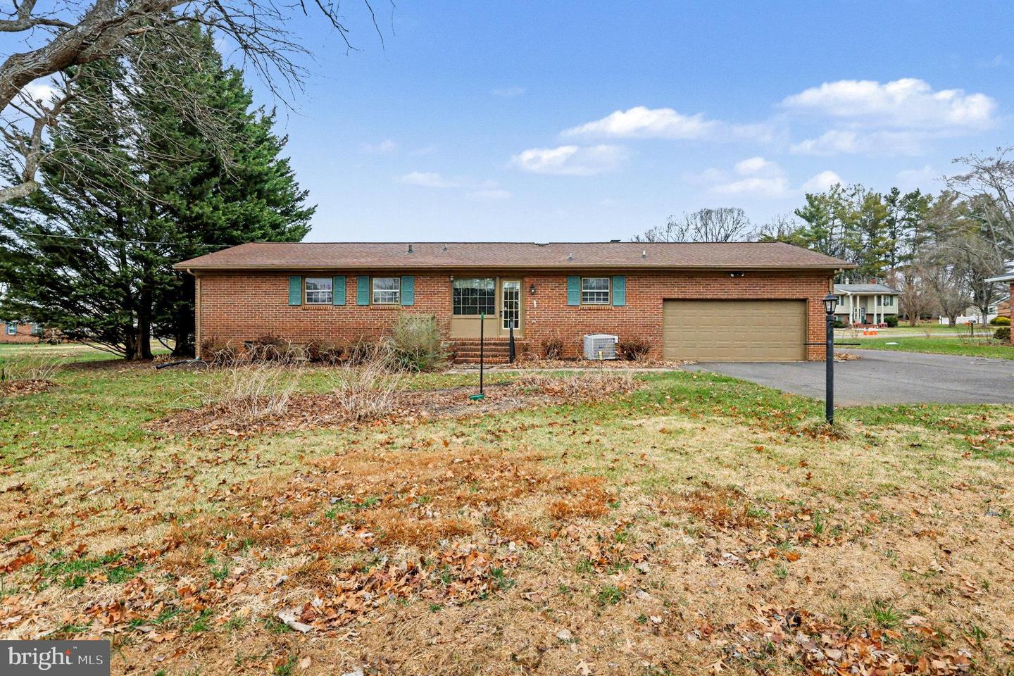 19484 WILLIAMS DR, CULPEPER, Virginia 22701, 3 Bedrooms Bedrooms, ,2 BathroomsBathrooms,Residential,For sale,19484 WILLIAMS DR,VACU2012192 MLS # VACU2012192 19484 WILLIAMS DR, CULPEPER, Virginia 22701, 3 Bedrooms Bedrooms, ,2 BathroomsBathrooms,Residential,For sale,19484 WILLIAMS DR,VACU2012192 MLS # VACU2012192