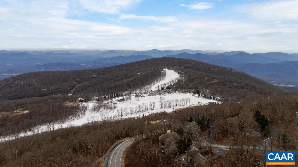 1418 HIGHLANDS CONDOS, WINTERGREEN, Virginia 22967, 2 Bedrooms Bedrooms, ,2 BathroomsBathrooms,Residential,For sale,1418 HIGHLANDS CONDOS,671663 MLS # 671663