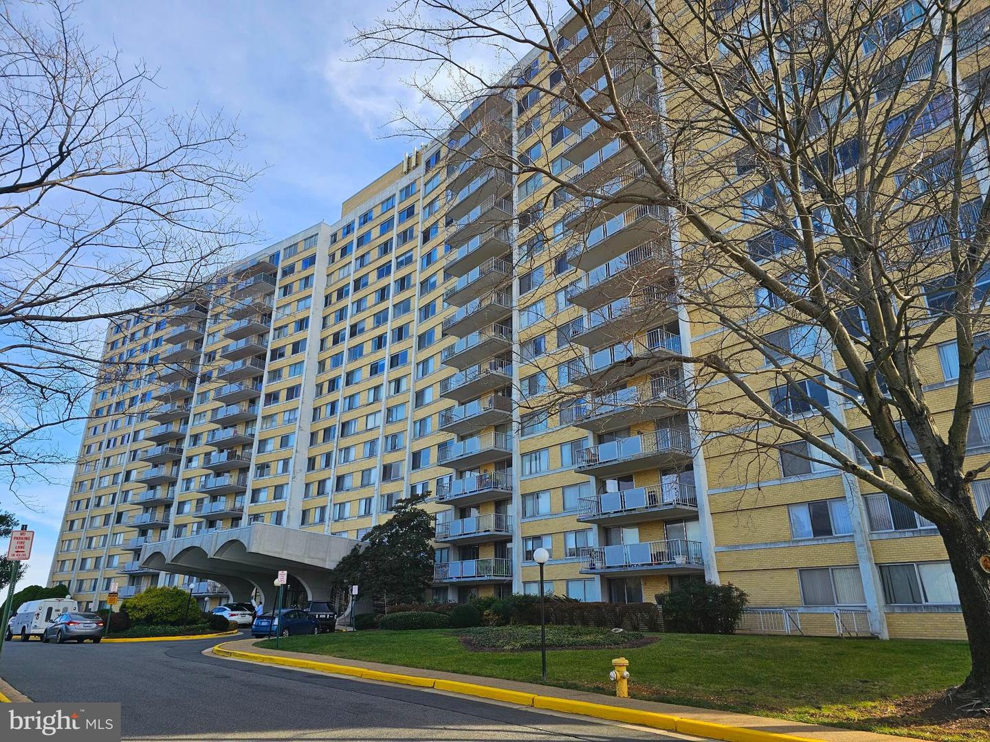 301 N BEAUREGARD ST N #1210, ALEXANDRIA, Virginia 22312, 1 Bedroom Bedrooms, 2 Rooms Rooms,1 BathroomBathrooms,Residential,For sale,301 N BEAUREGARD ST N #1210,VAAX2052242 MLS # VAAX2052242 301 N BEAUREGARD ST N #1210, ALEXANDRIA, Virginia 22312, 1 Bedroom Bedrooms, 2 Rooms Rooms,1 BathroomBathrooms,Residential,For sale,301 N BEAUREGARD ST N #1210,VAAX2052242 MLS # VAAX2052242