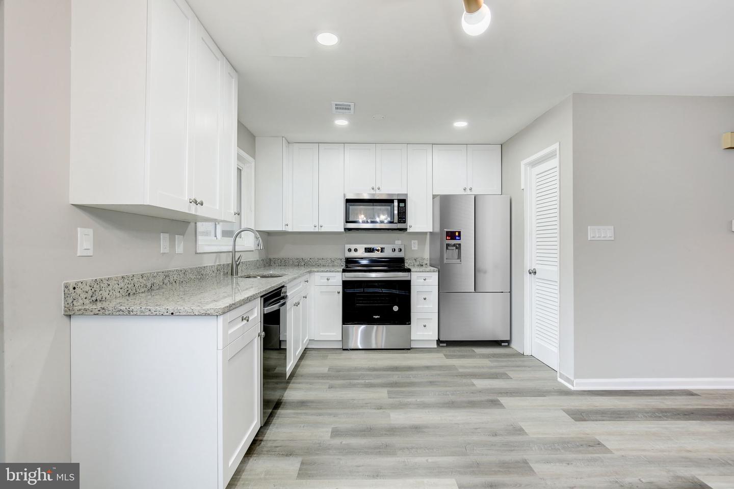 2394 SOUTHGATE SQ, RESTON, Virginia 20191, 4 Bedrooms Bedrooms, ,2 BathroomsBathrooms,Residential,For sale,2394 SOUTHGATE SQ,VAFX2281698 MLS # VAFX2281698 2394 SOUTHGATE SQ, RESTON, Virginia 20191, 4 Bedrooms Bedrooms, ,2 BathroomsBathrooms,Residential,For sale,2394 SOUTHGATE SQ,VAFX2281698 MLS # VAFX2281698