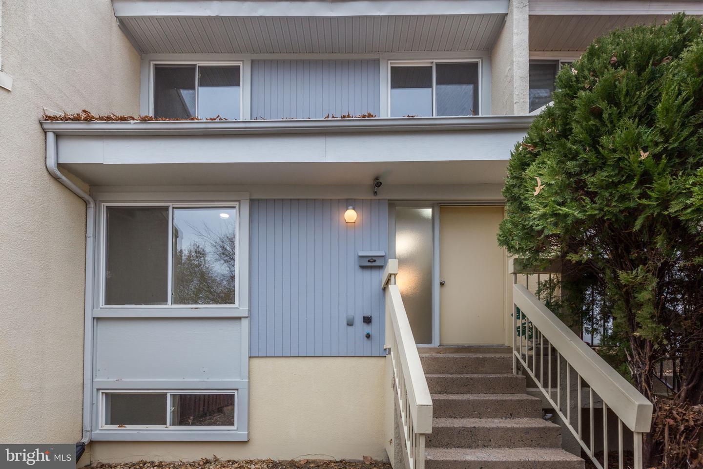 2394 SOUTHGATE SQ, RESTON, Virginia 20191, 4 Bedrooms Bedrooms, ,2 BathroomsBathrooms,Residential,For sale,2394 SOUTHGATE SQ,VAFX2281698 MLS # VAFX2281698 2394 SOUTHGATE SQ, RESTON, Virginia 20191, 4 Bedrooms Bedrooms, ,2 BathroomsBathrooms,Residential,For sale,2394 SOUTHGATE SQ,VAFX2281698 MLS # VAFX2281698