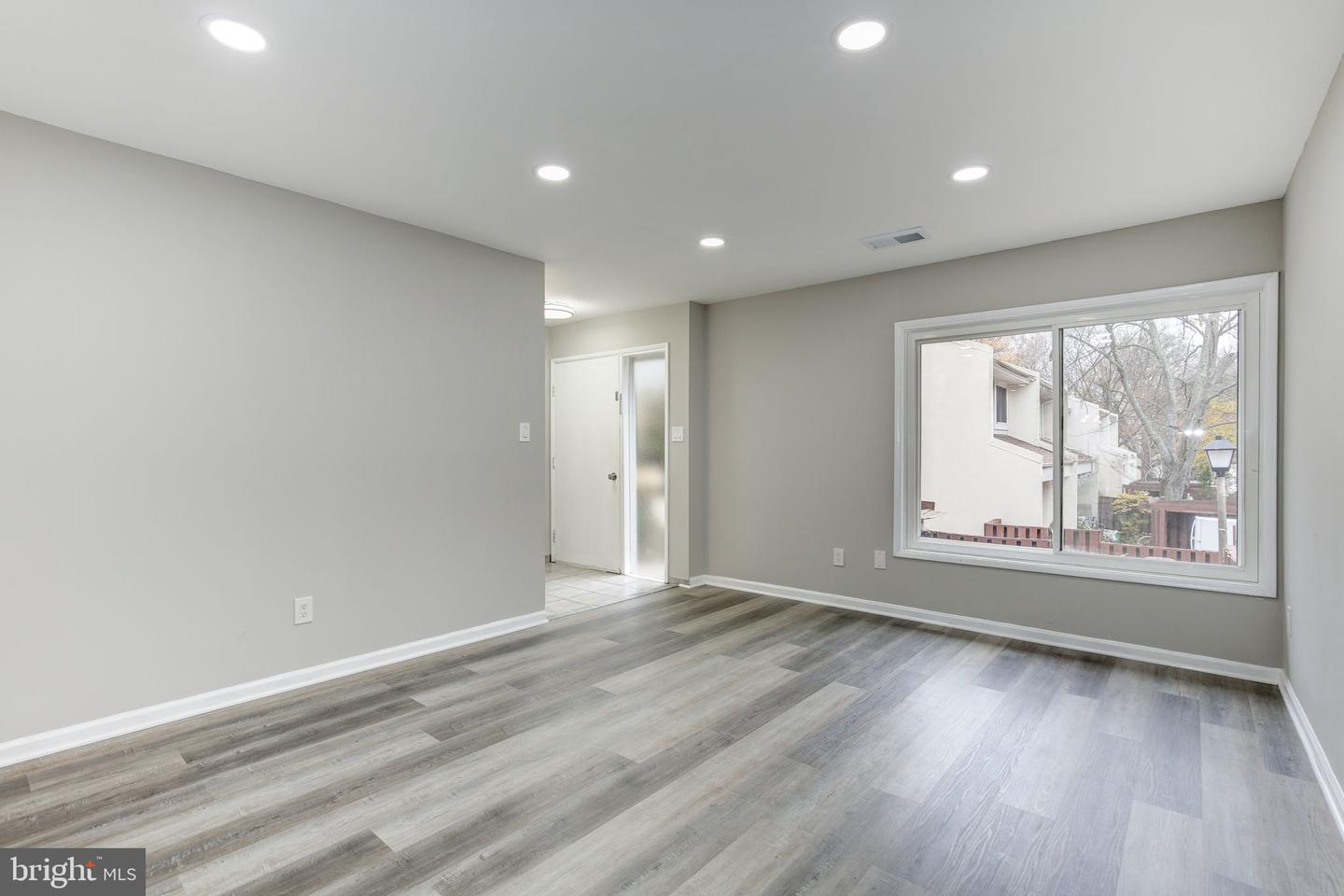 2394 SOUTHGATE SQ, RESTON, Virginia 20191, 4 Bedrooms Bedrooms, ,2 BathroomsBathrooms,Residential,For sale,2394 SOUTHGATE SQ,VAFX2281698 MLS # VAFX2281698 2394 SOUTHGATE SQ, RESTON, Virginia 20191, 4 Bedrooms Bedrooms, ,2 BathroomsBathrooms,Residential,For sale,2394 SOUTHGATE SQ,VAFX2281698 MLS # VAFX2281698