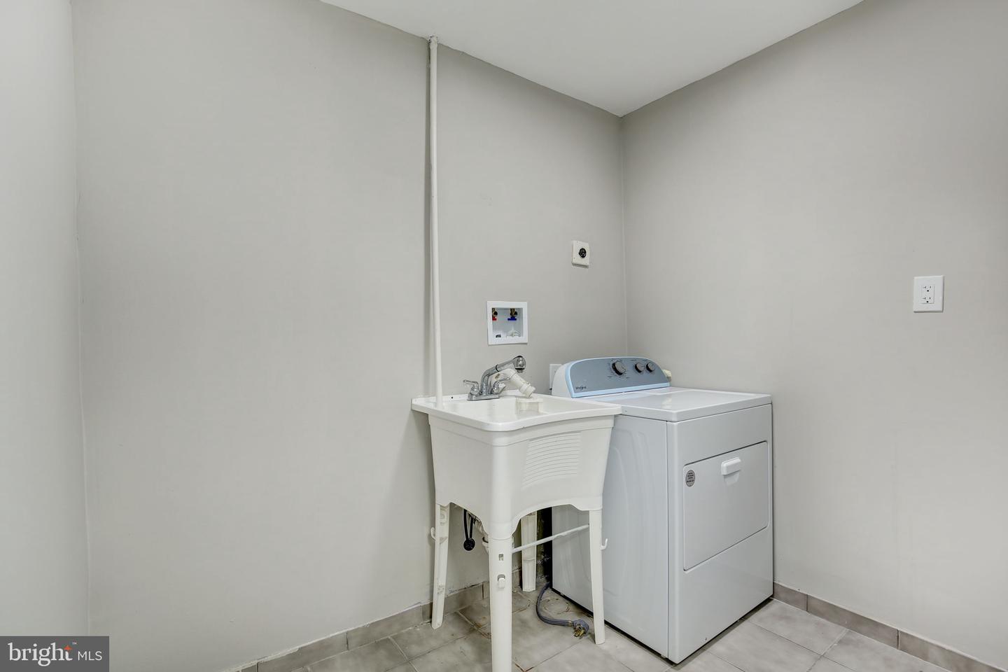 2394 SOUTHGATE SQ, RESTON, Virginia 20191, 4 Bedrooms Bedrooms, ,2 BathroomsBathrooms,Residential,For sale,2394 SOUTHGATE SQ,VAFX2281698 MLS # VAFX2281698 2394 SOUTHGATE SQ, RESTON, Virginia 20191, 4 Bedrooms Bedrooms, ,2 BathroomsBathrooms,Residential,For sale,2394 SOUTHGATE SQ,VAFX2281698 MLS # VAFX2281698