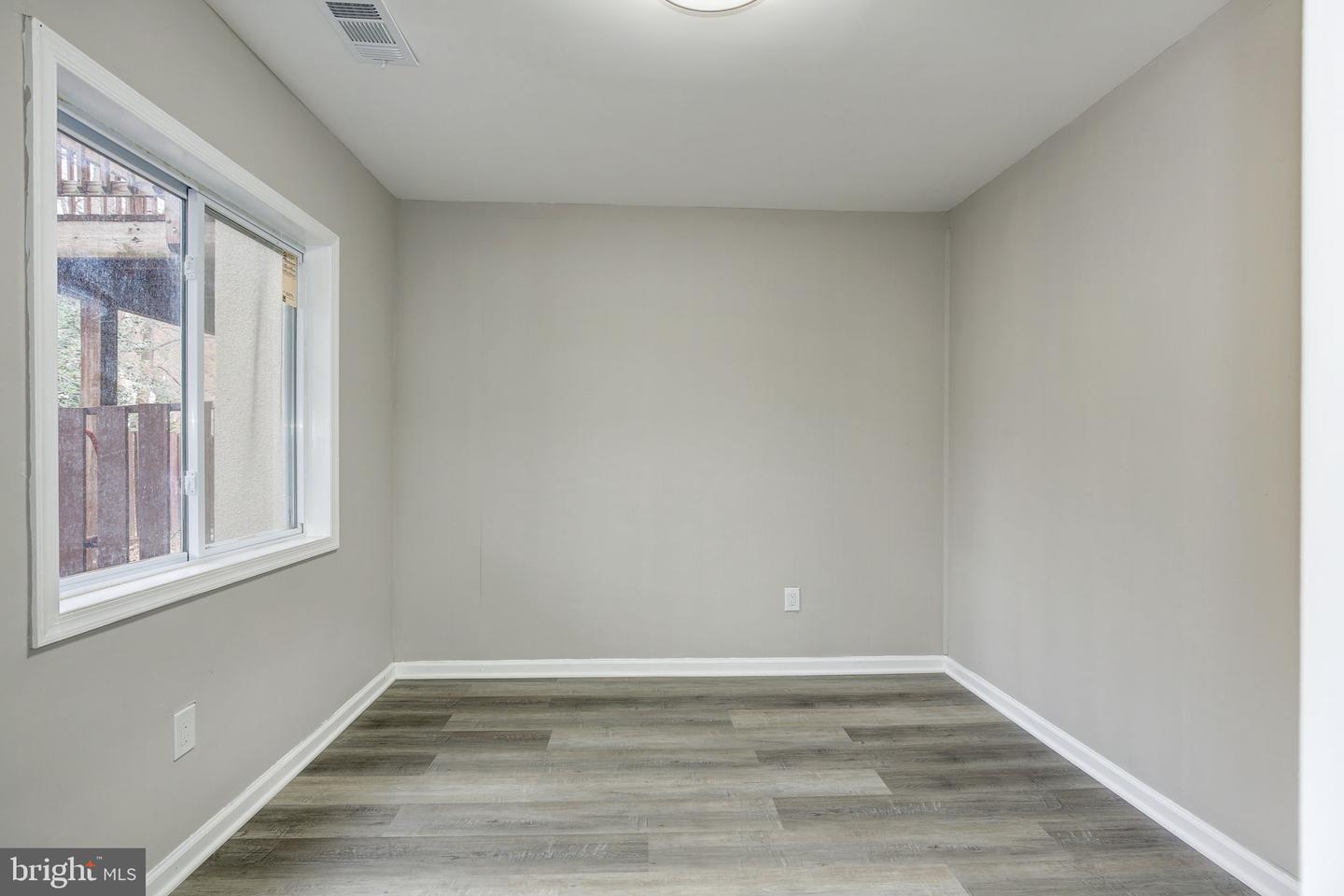 2394 SOUTHGATE SQ, RESTON, Virginia 20191, 4 Bedrooms Bedrooms, ,2 BathroomsBathrooms,Residential,For sale,2394 SOUTHGATE SQ,VAFX2281698 MLS # VAFX2281698 2394 SOUTHGATE SQ, RESTON, Virginia 20191, 4 Bedrooms Bedrooms, ,2 BathroomsBathrooms,Residential,For sale,2394 SOUTHGATE SQ,VAFX2281698 MLS # VAFX2281698