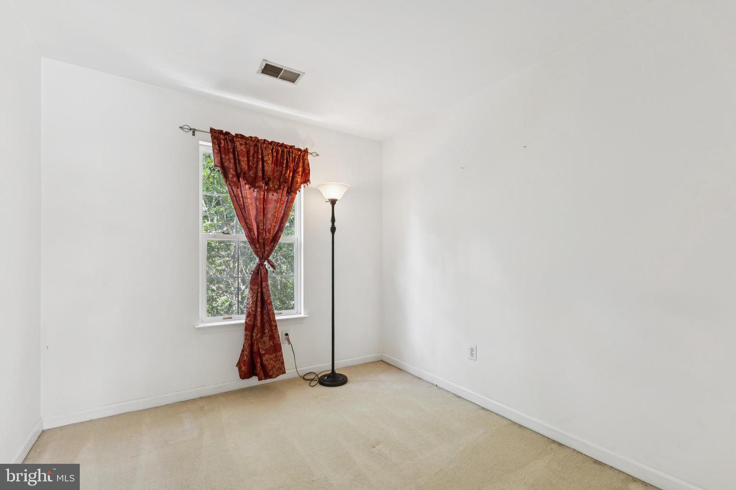 17456 TERRI CT, DUMFRIES, Virginia 22026, 5 Bedrooms Bedrooms, ,3 BathroomsBathrooms,Residential,For sale,17456 TERRI CT,VAPW2101100 MLS # VAPW2101100