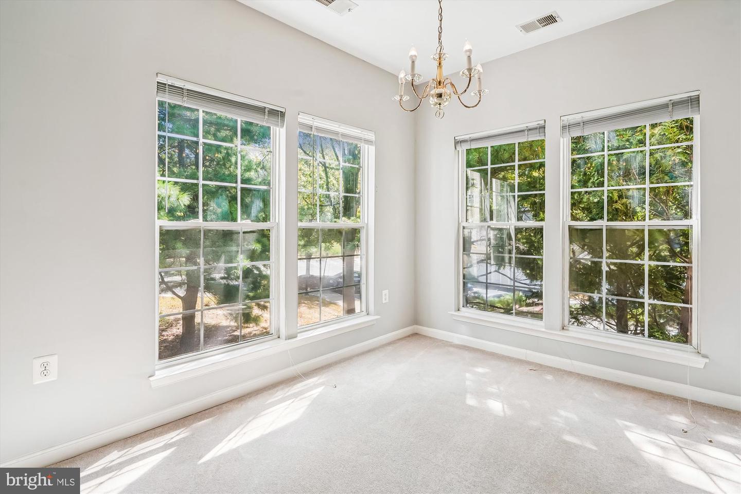 4131 FOUNTAINSIDE LN #J204, FAIRFAX, Virginia 22030, 2 Bedrooms Bedrooms, ,2 BathroomsBathrooms,Residential,For sale,4131 FOUNTAINSIDE LN #J204,VAFX2269832 MLS # VAFX2269832 4131 FOUNTAINSIDE LN #J204, FAIRFAX, Virginia 22030, 2 Bedrooms Bedrooms, ,2 BathroomsBathrooms,Residential,For sale,4131 FOUNTAINSIDE LN #J204,VAFX2269832 MLS # VAFX2269832