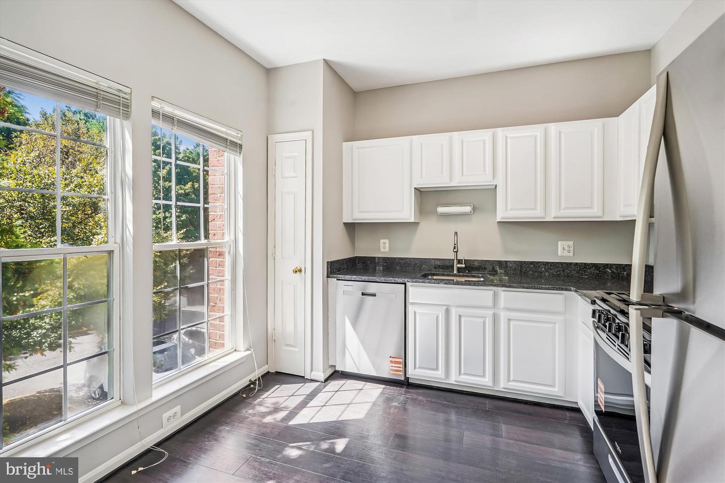 4131 FOUNTAINSIDE LN #J204, FAIRFAX, Virginia 22030, 2 Bedrooms Bedrooms, ,2 BathroomsBathrooms,Residential,For sale,4131 FOUNTAINSIDE LN #J204,VAFX2269832 MLS # VAFX2269832 4131 FOUNTAINSIDE LN #J204, FAIRFAX, Virginia 22030, 2 Bedrooms Bedrooms, ,2 BathroomsBathrooms,Residential,For sale,4131 FOUNTAINSIDE LN #J204,VAFX2269832 MLS # VAFX2269832