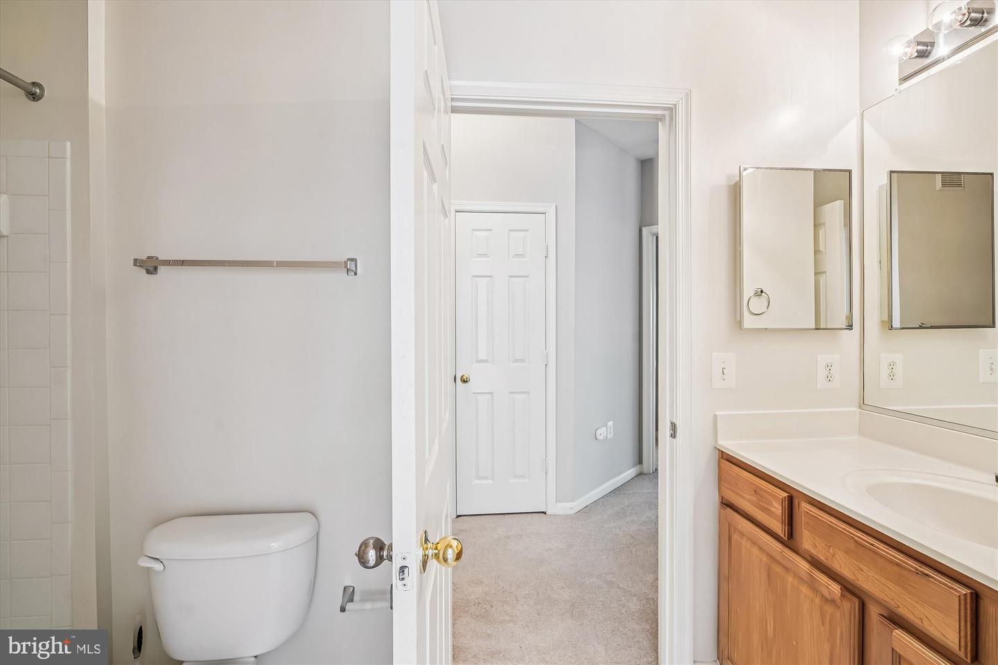 4131 FOUNTAINSIDE LN #J204, FAIRFAX, Virginia 22030, 2 Bedrooms Bedrooms, ,2 BathroomsBathrooms,Residential,For sale,4131 FOUNTAINSIDE LN #J204,VAFX2269832 MLS # VAFX2269832 4131 FOUNTAINSIDE LN #J204, FAIRFAX, Virginia 22030, 2 Bedrooms Bedrooms, ,2 BathroomsBathrooms,Residential,For sale,4131 FOUNTAINSIDE LN #J204,VAFX2269832 MLS # VAFX2269832