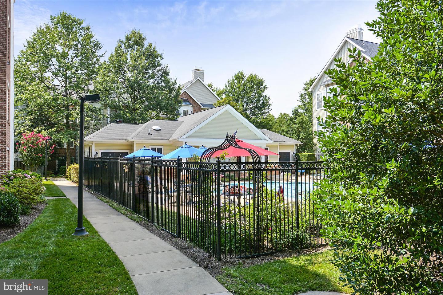 4131 FOUNTAINSIDE LN #J204, FAIRFAX, Virginia 22030, 2 Bedrooms Bedrooms, ,2 BathroomsBathrooms,Residential,For sale,4131 FOUNTAINSIDE LN #J204,VAFX2269832 MLS # VAFX2269832 4131 FOUNTAINSIDE LN #J204, FAIRFAX, Virginia 22030, 2 Bedrooms Bedrooms, ,2 BathroomsBathrooms,Residential,For sale,4131 FOUNTAINSIDE LN #J204,VAFX2269832 MLS # VAFX2269832