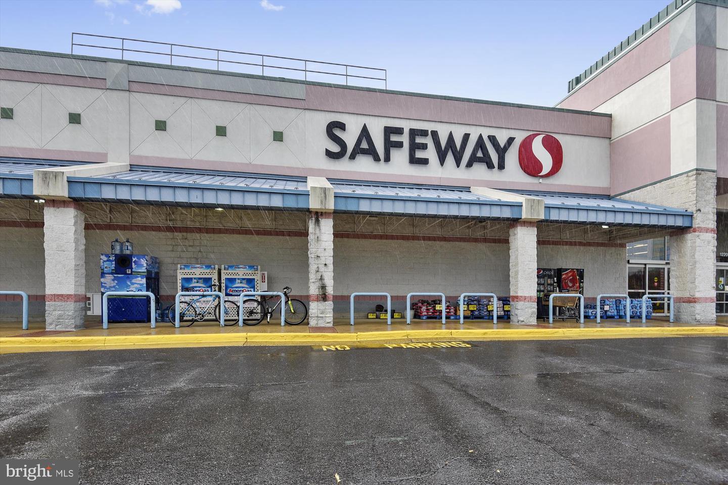 4131 FOUNTAINSIDE LN #J204, FAIRFAX, Virginia 22030, 2 Bedrooms Bedrooms, ,2 BathroomsBathrooms,Residential,For sale,4131 FOUNTAINSIDE LN #J204,VAFX2269832 MLS # VAFX2269832 4131 FOUNTAINSIDE LN #J204, FAIRFAX, Virginia 22030, 2 Bedrooms Bedrooms, ,2 BathroomsBathrooms,Residential,For sale,4131 FOUNTAINSIDE LN #J204,VAFX2269832 MLS # VAFX2269832