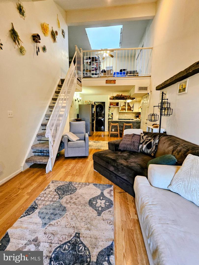 9200 AZURE CT #201, MANASSAS, Virginia 20110, 2 Bedrooms Bedrooms, 7 Rooms Rooms,2 BathroomsBathrooms,Residential,For sale,9200 AZURE CT #201,VAMN2009428 MLS # VAMN2009428