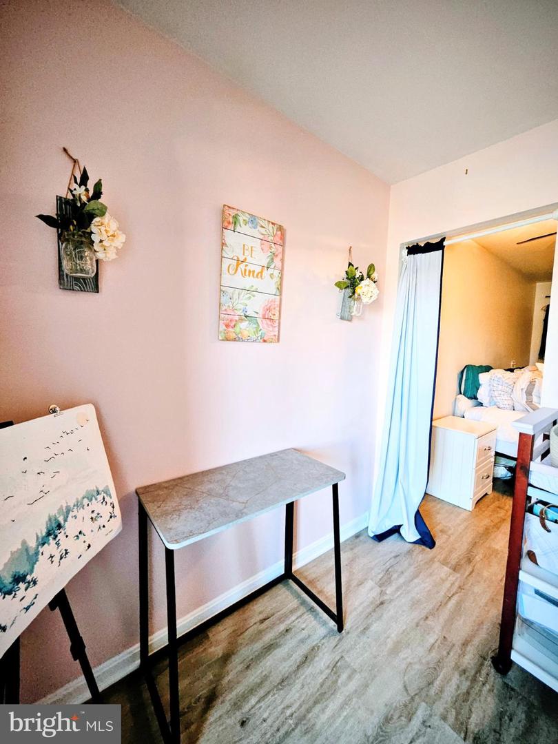 9200 AZURE CT #201, MANASSAS, Virginia 20110, 2 Bedrooms Bedrooms, 7 Rooms Rooms,2 BathroomsBathrooms,Residential,For sale,9200 AZURE CT #201,VAMN2009428 MLS # VAMN2009428