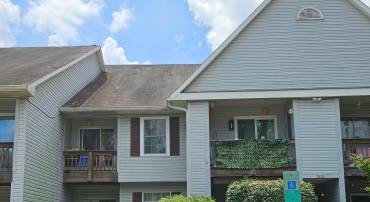 9200 AZURE CT #201, MANASSAS, Virginia 20110, 2 Bedrooms Bedrooms, 7 Rooms Rooms,2 BathroomsBathrooms,Residential,For sale,9200 AZURE CT #201,VAMN2009428 MLS # VAMN2009428