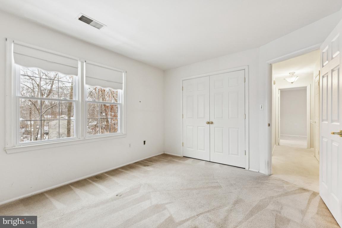 11977 WILLIAM AND MARY CIR, WOODBRIDGE, Virginia 22192, 4 Bedrooms Bedrooms, 8 Rooms Rooms,3 BathroomsBathrooms,Residential,For sale,11977 WILLIAM AND MARY CIR,VAPW2105094 MLS # VAPW2105094